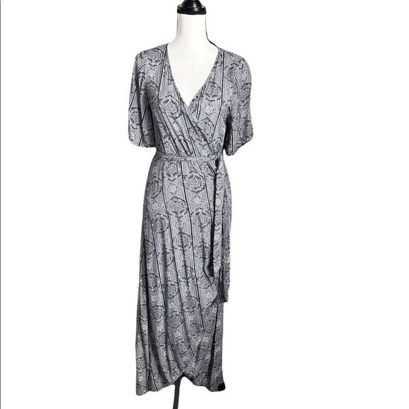 Roxy Women dress.  - Picture 1 of 8